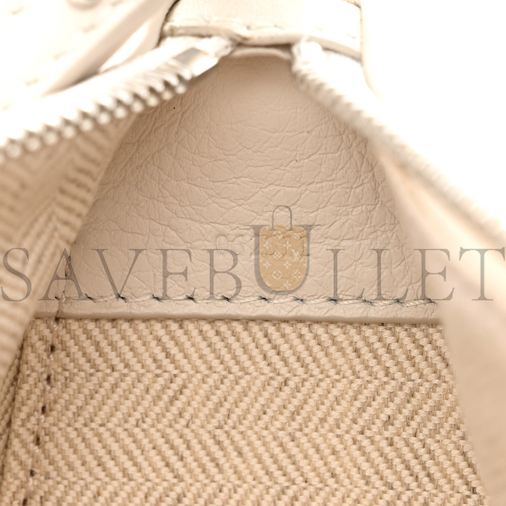 LOEWE CALFSKIN MINI HAMMOCK HOBO SOFT WHITE (17*17*10cm) LOEWE CALFSKIN MINI HAMMOCK HOBO SOFT WHITE (17*17*10cm)