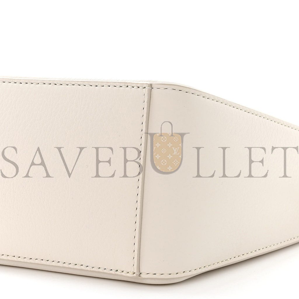 LOEWE CALFSKIN MINI HAMMOCK HOBO SOFT WHITE (17*17*10cm) LOEWE CALFSKIN MINI HAMMOCK HOBO SOFT WHITE (17*17*10cm)