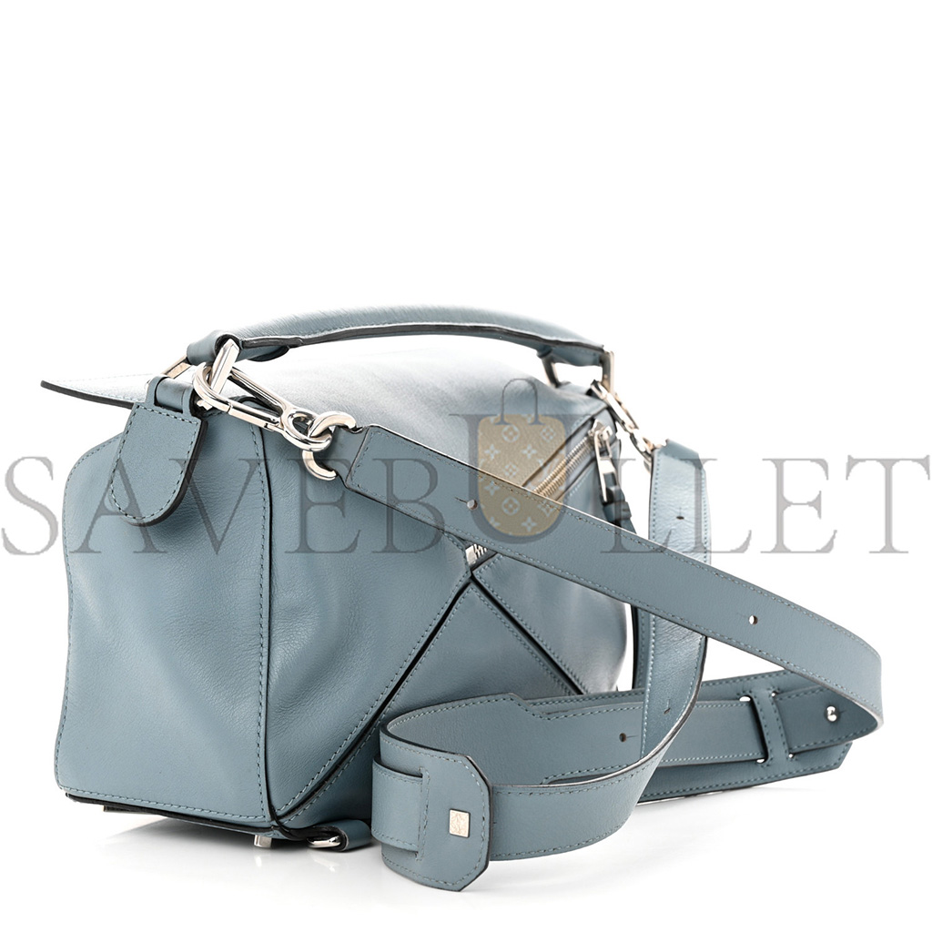 LOEWE CALFSKIN SMALL PUZZLE BAG STONE BLUE (24*16.5*10.5cm) LOEWE CALFSKIN SMALL PUZZLE BAG STONE BLUE (24*16.5*10.5cm)