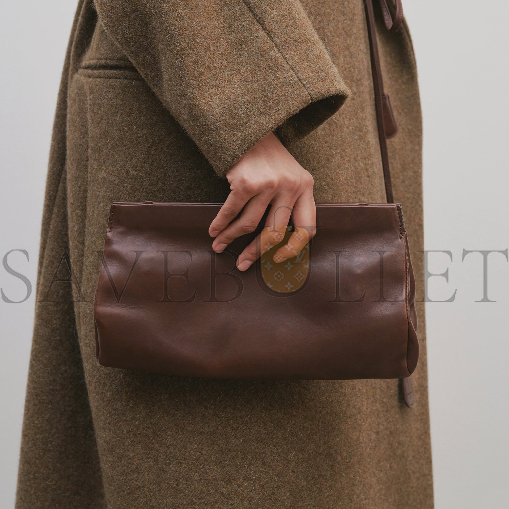 THE ROW ABBY BAG IN LEATHER CHOCOLATE W1605L114CHPLD (27*14*4cm) THE ROW ABBY BAG IN LEATHER CHOCOLATE W1605L114CHPLD (27*14*4cm)