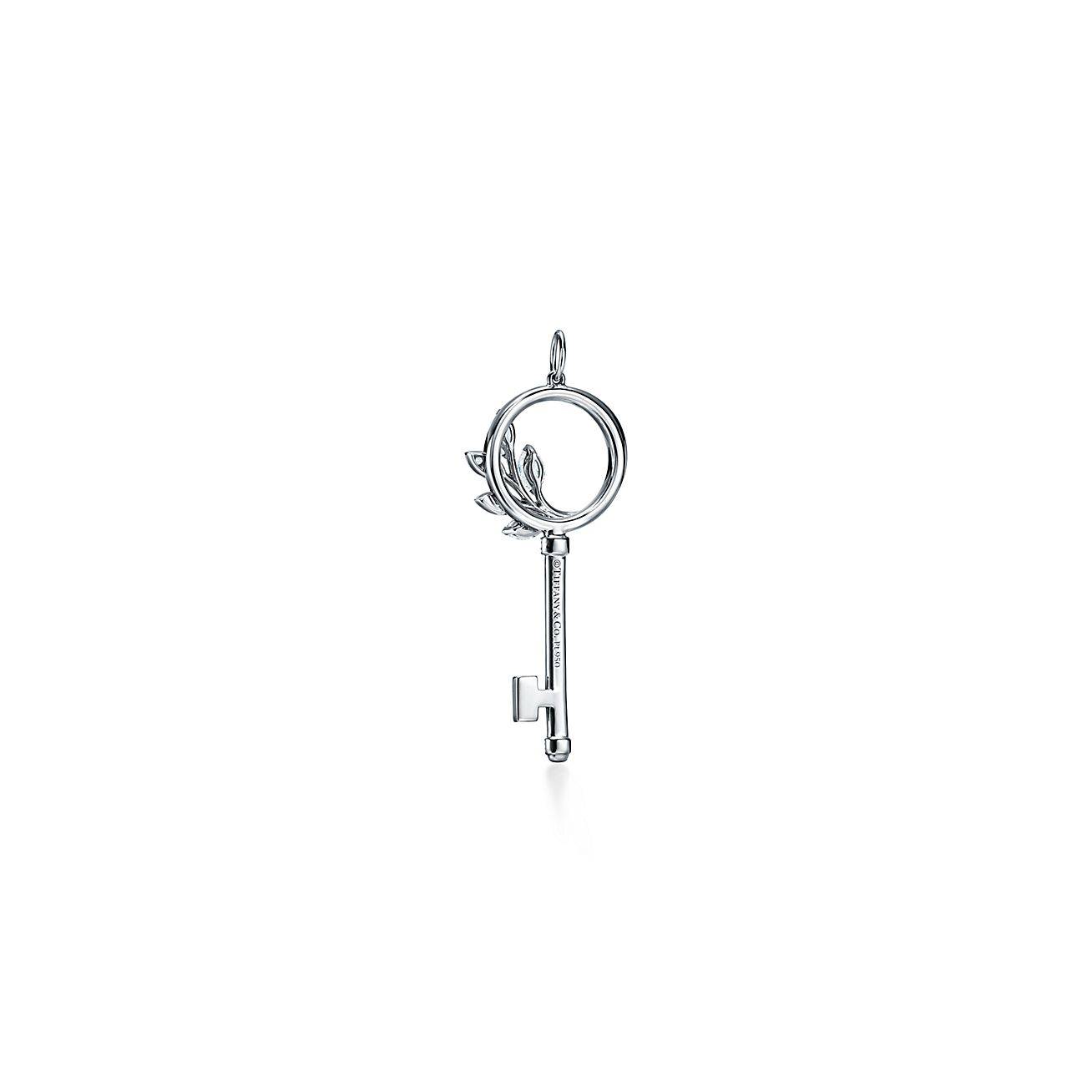 TIFFANY KEYS TIFFANY VICTORIA® DIAMOND VINE CIRCLE KEY IN PLATINUM TIFFANY KEYS TIFFANY VICTORIA® DIAMOND VINE CIRCLE KEY IN PLATINUM