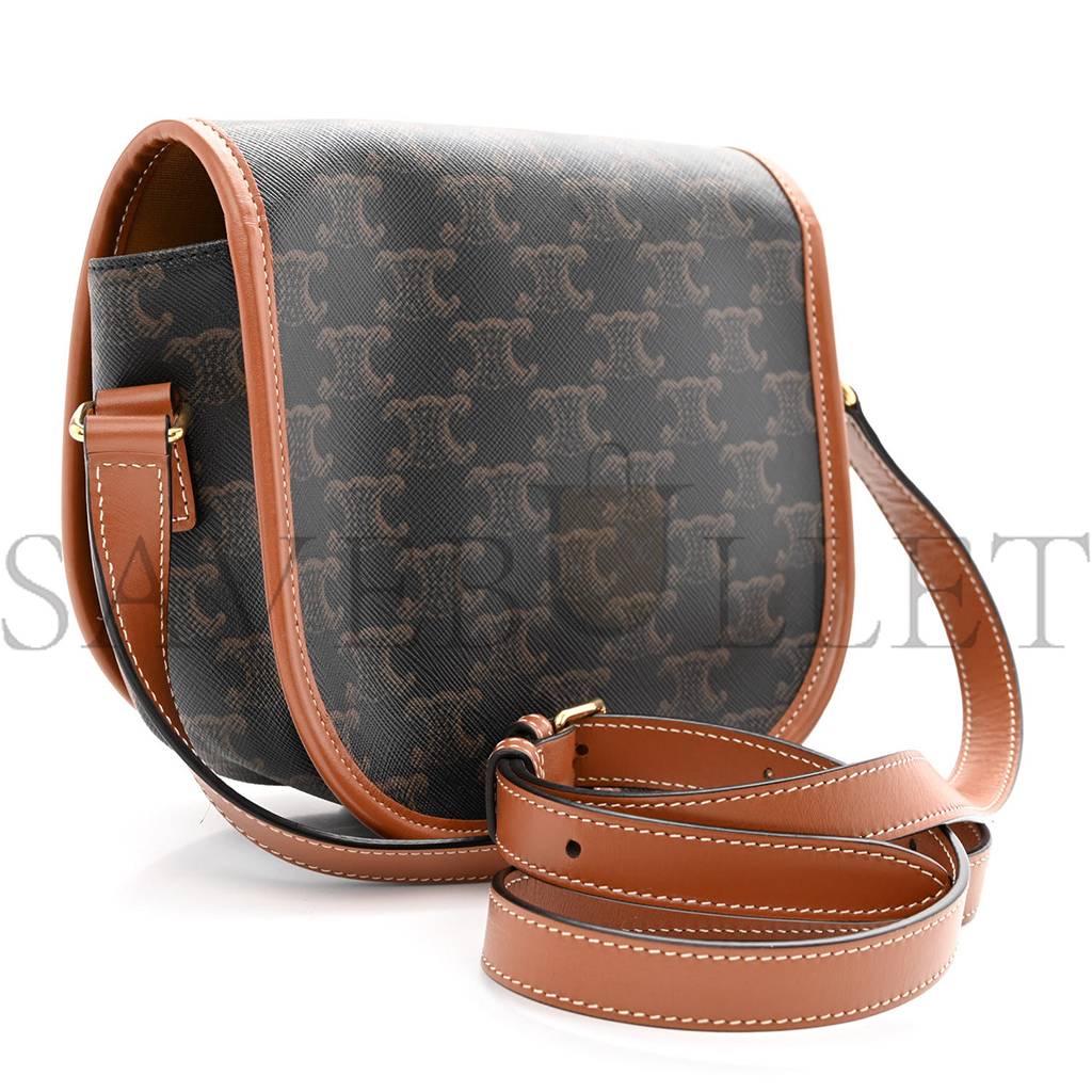 CELINE TRIOMPHE CANVAS MEDIUM FOLCO BAG TAN (18*17*6cm) CELINE TRIOMPHE CANVAS MEDIUM FOLCO BAG TAN (18*17*6cm)