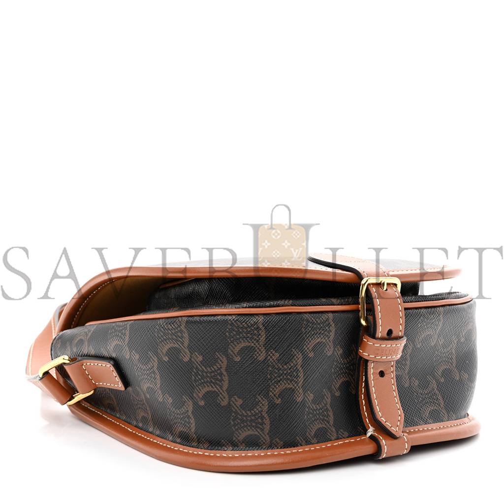 CELINE TRIOMPHE CANVAS MEDIUM FOLCO BAG TAN (18*17*6cm) CELINE TRIOMPHE CANVAS MEDIUM FOLCO BAG TAN (18*17*6cm)
