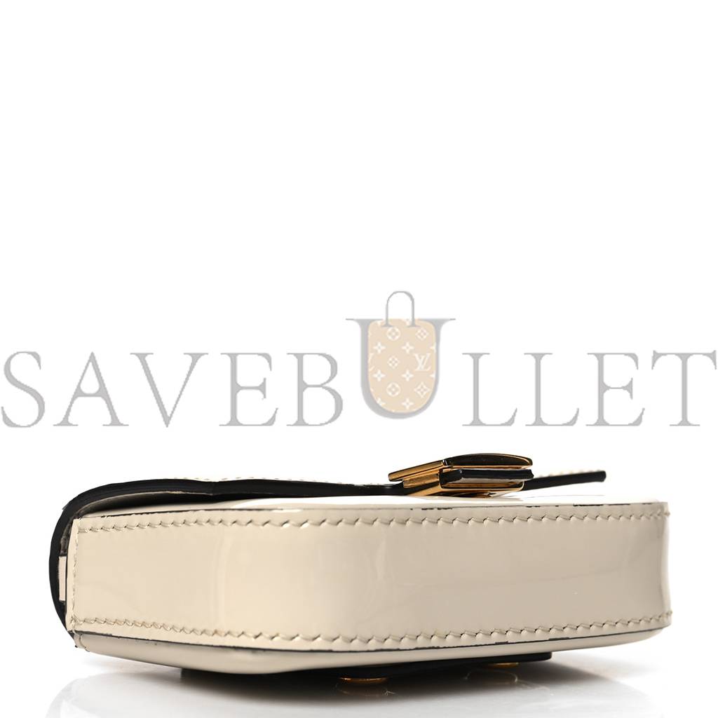 FENDI PATENT NANO BAGUETTE BELT CHARM WHITE (10*7*2cm)